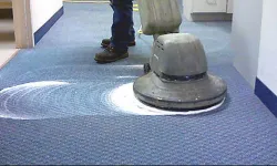 TIPS MERAWAT KARPET TILE DAN KARPET ROLL KANTOR