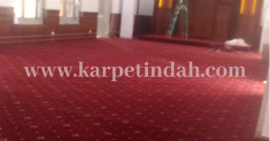 Proyek Kementerian Jakarta Karpet Barcelona Red Total Pemasangan  150 M2